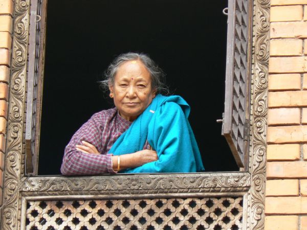 mujer nepal
