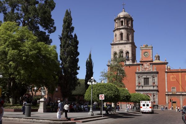 bellas vistas de guanajuato y su alhondiga desde arriba