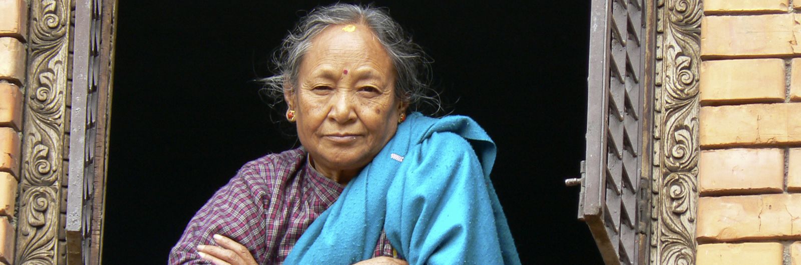 mujer nepalí