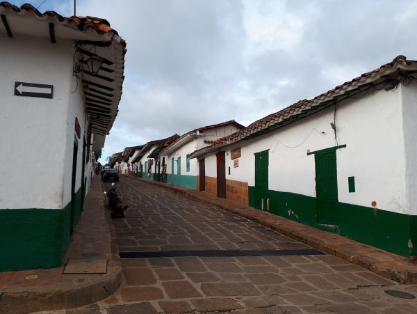 caminata en desierto de la tatacoa