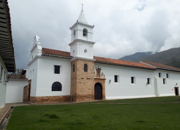 caminata en desierto de la tatacoa