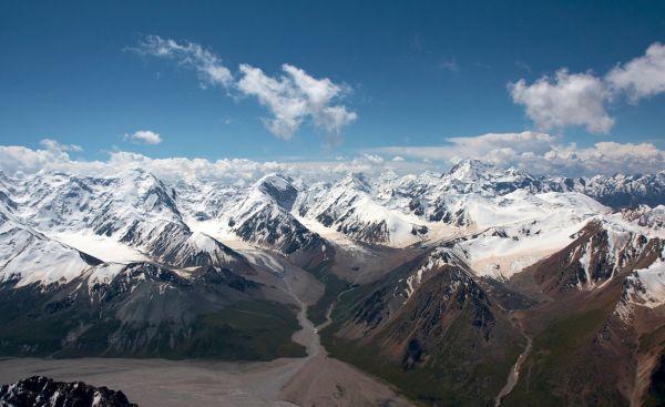 pico Khan Tengri
