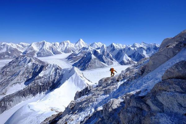 pico Khan Tengri