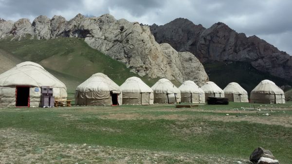 campamento yurtas olimpiadas nómadas
