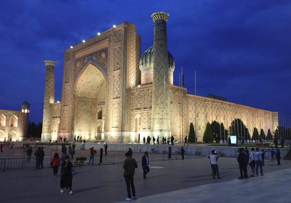 fortaleza yiayiguan en china