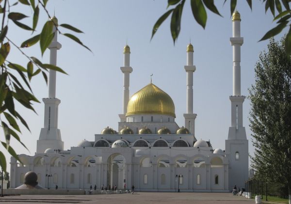 mezquita nur en astan