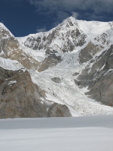 pico Khan Tengri