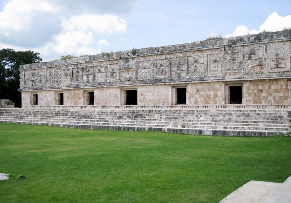 Espectacular el tamao de chichen itza