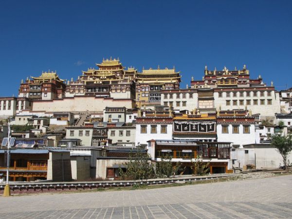 monasterio Dzhonsaling