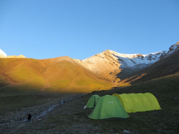 Kirguistn. Trekking en la Patagonia asitica