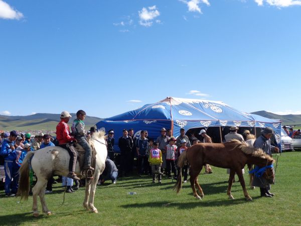 mongolia festival naadam