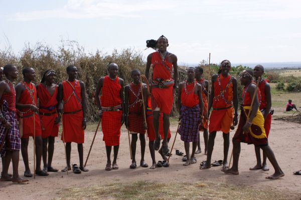 Kenia, safari por tierras del tren luntico